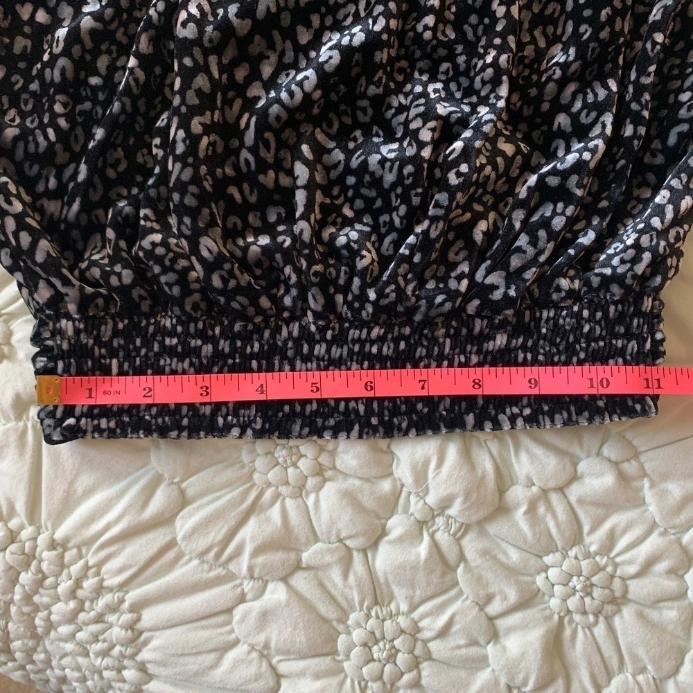 RAMY BROOK Jordyn Velvet Top w/deep-v neckline, Black/Grey Leopard Print Sz XS - Picture 8 of 11